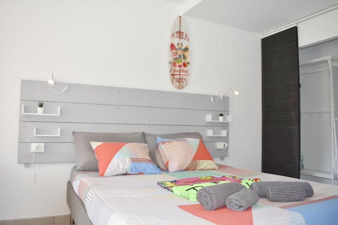 Castle Margherita'S Apartments Los Cristianos  Exterior photo