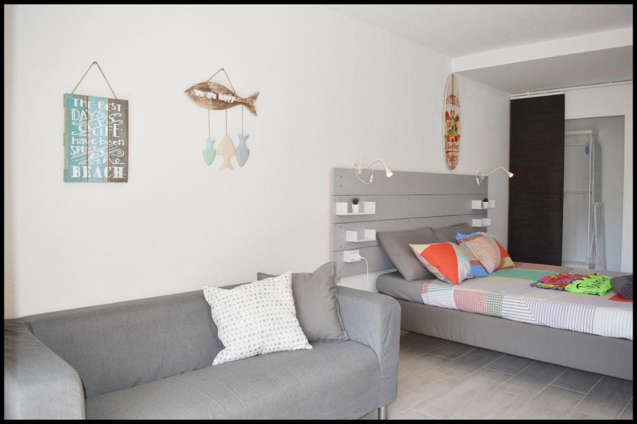 Castle Margherita'S Apartments Los Cristianos  Exterior photo