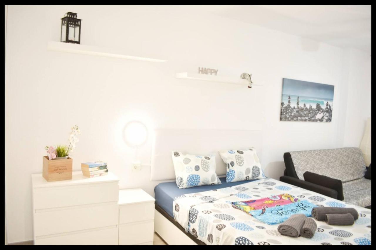 Castle Margherita'S Apartments Los Cristianos  Exterior photo
